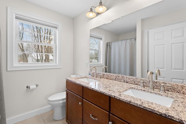 9 Maple Avenue, Goffstown, NH 03045