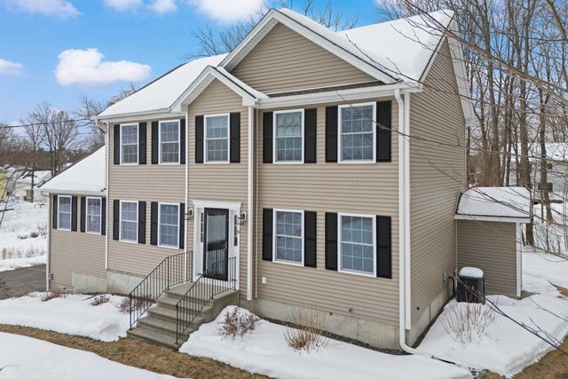 9 Maple Avenue, Goffstown, NH 03045