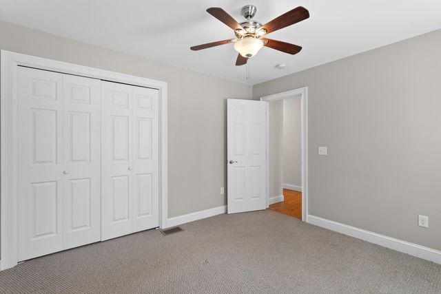 9 Maple Avenue, Goffstown, NH 03045