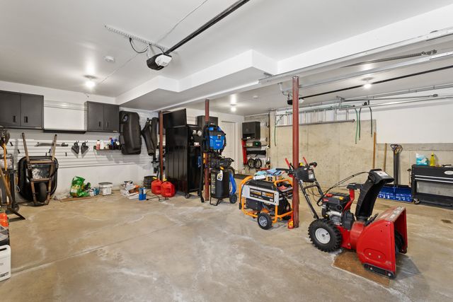 9 Maple Avenue, Goffstown, NH 03045