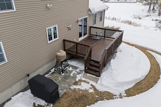 9 Maple Avenue, Goffstown, NH 03045