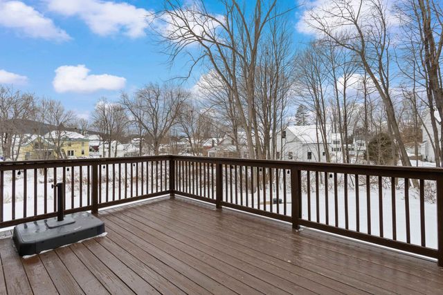 9 Maple Avenue, Goffstown, NH 03045