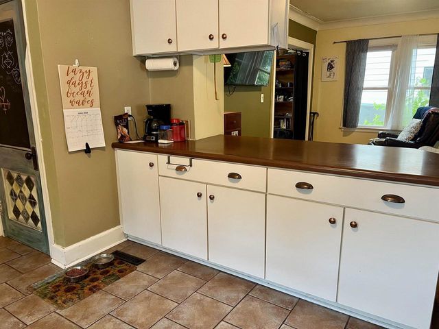 1113 Ruger Avenue, Janesville, WI 53545