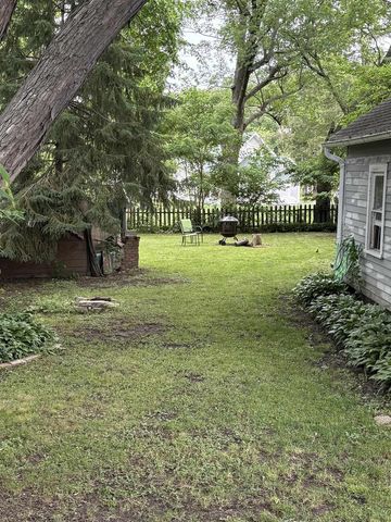 1113 Ruger Avenue, Janesville, WI 53545