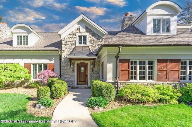 2 Locust Lane, Lansing, MI 48911