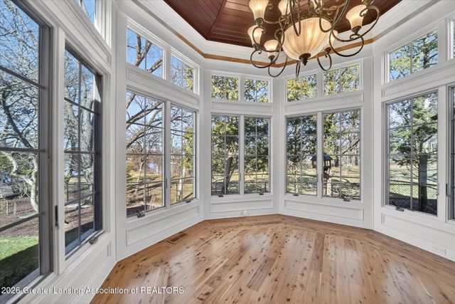 2 Locust Lane, Lansing, MI 48911