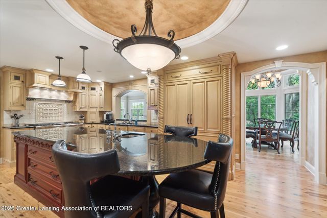 2 Locust Lane, Lansing, MI 48911