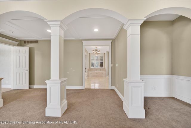 2 Locust Lane, Lansing, MI 48911