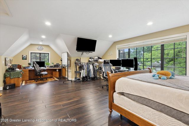 2 Locust Lane, Lansing, MI 48911