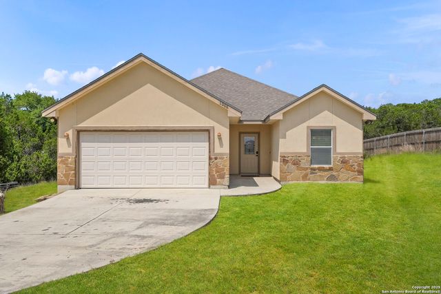1355 Lasso, Canyon Lake, TX 78133