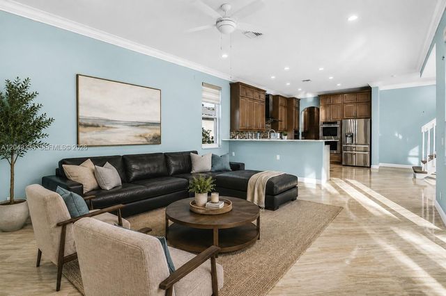 3240 SW 190th Ave, Miramar, FL 33029
