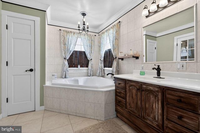 21 MILL RD, Shamong, NJ 08088