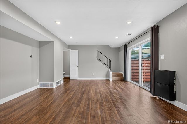 9070 E Lehigh Avenue, Denver, CO 80237