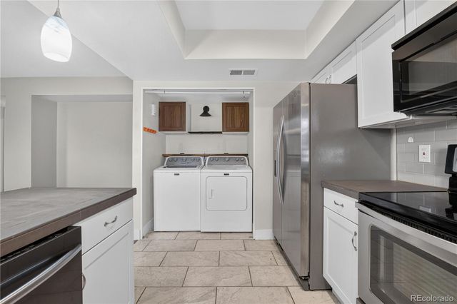 9070 E Lehigh Avenue, Denver, CO 80237