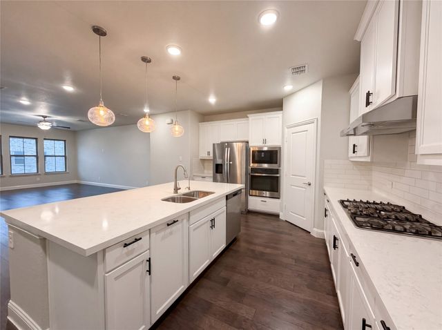 217 Cassandra Court, Euless, TX 76040