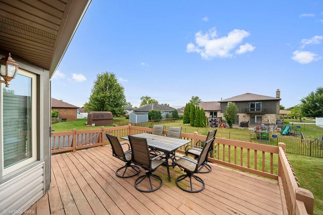 18800 Dickens Drive, Mokena, IL 60448