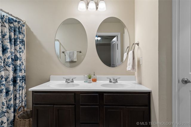 1006 Indian Plains Road, Ardmore, OK 73401