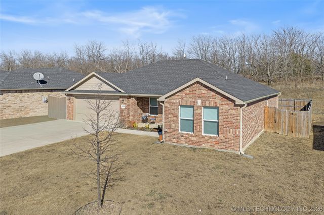 1006 Indian Plains Road, Ardmore, OK 73401