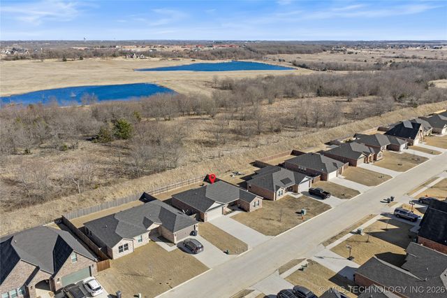 1006 Indian Plains Road, Ardmore, OK 73401