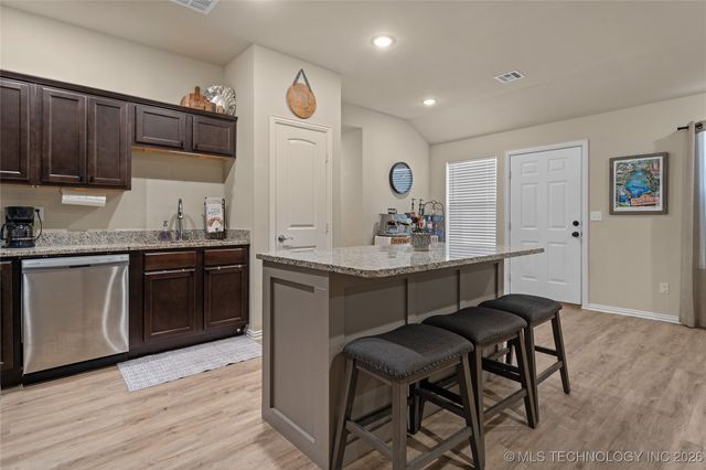 1006 Indian Plains Road, Ardmore, OK 73401