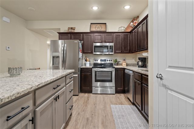 1006 Indian Plains Road, Ardmore, OK 73401