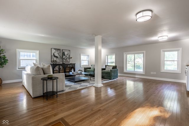 5705 Crestview Avenue, Indianapolis, IN 46220