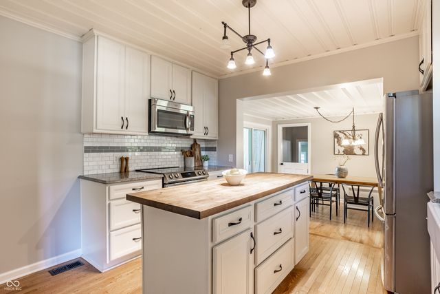5705 Crestview Avenue, Indianapolis, IN 46220