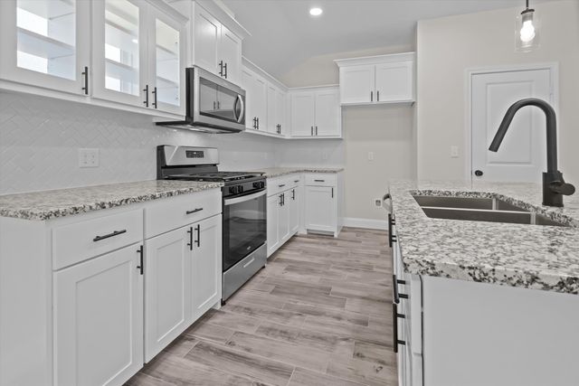 16310 Crossing Circle, Lindale, TX 75771