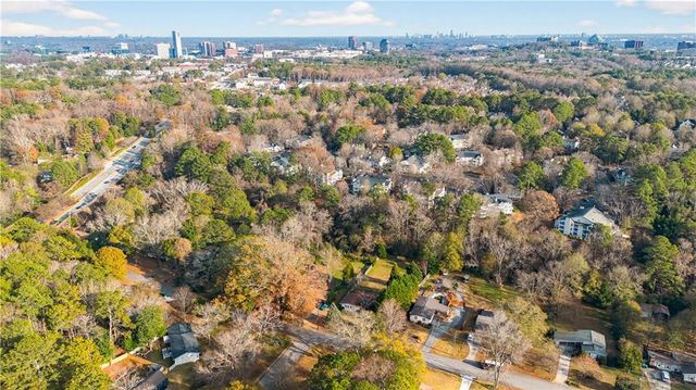 2918 Highland SE Drive, Smyrna, GA 30080