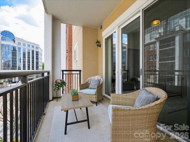 4620 Piedmont Row Drive 408, Charlotte, NC 28210