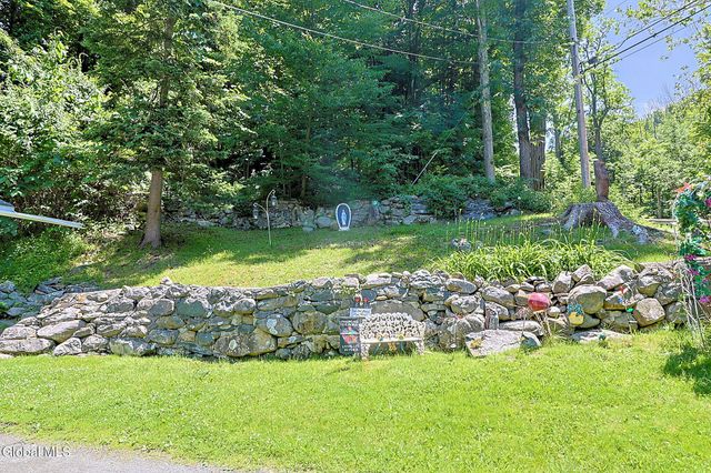 1440 Blue Factory Hill Road, Brunswick, NY 12052