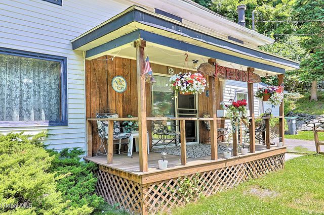 1440 Blue Factory Hill Road, Brunswick, NY 12052