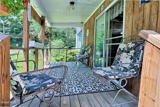 1440 Blue Factory Hill Road, Brunswick, NY 12052