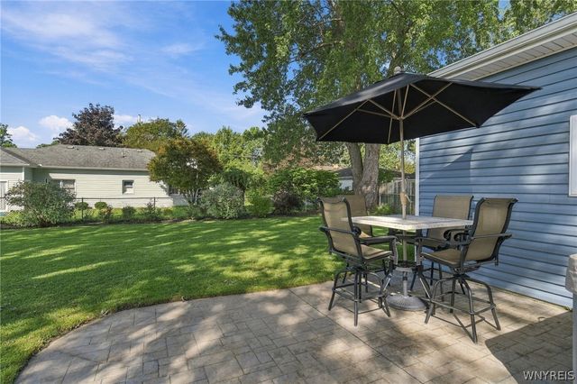 242 Seneca Place, Lancaster, NY 14086