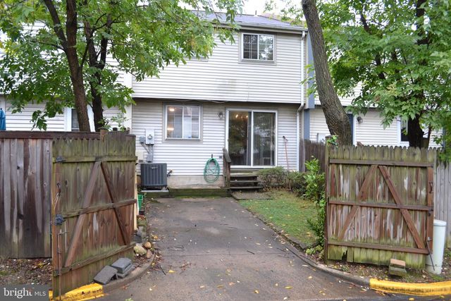 345 JAMES ST, Falls Church, VA 22046