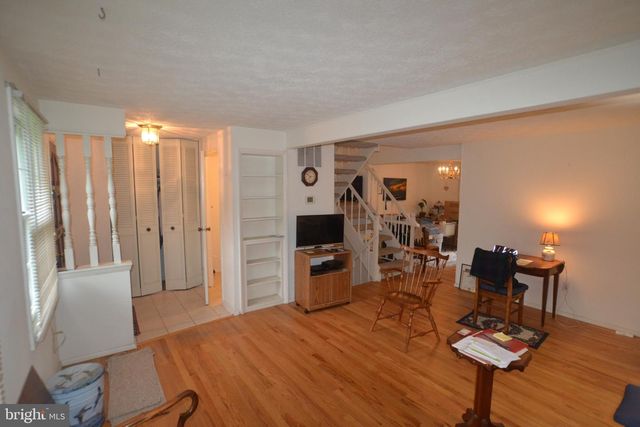 345 JAMES ST, Falls Church, VA 22046
