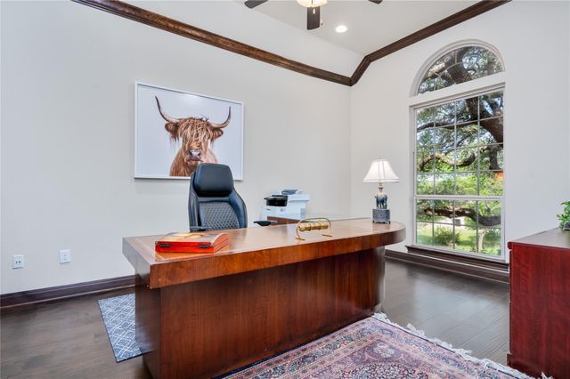 5129 Diamante DR, Spicewood, TX 78669