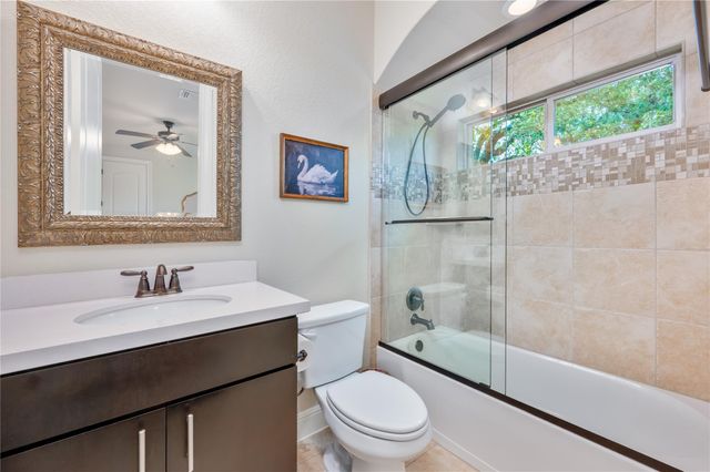 5129 Diamante DR, Spicewood, TX 78669