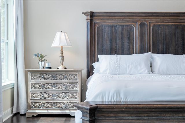 5129 Diamante DR, Spicewood, TX 78669