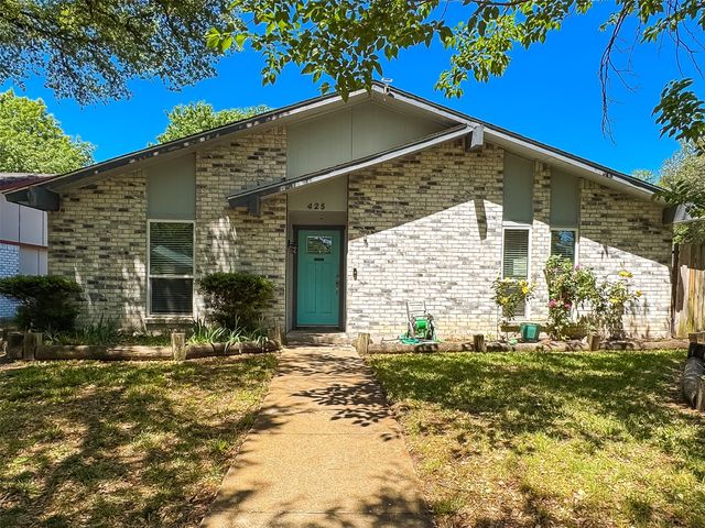 425 Solitude Drive, Garland, TX 75043