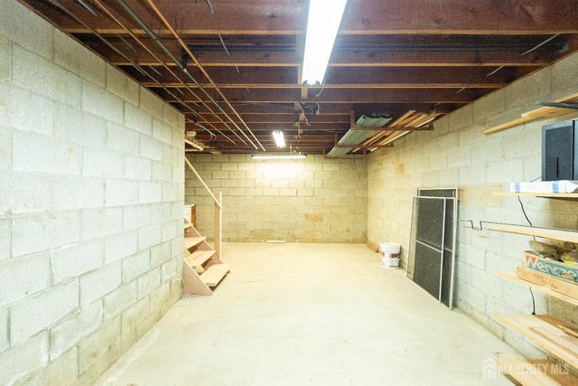 57 Columbus Avenue, Edison, NJ 08817