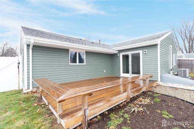 57 Columbus Avenue, Edison, NJ 08817