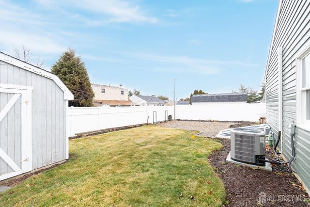 57 Columbus Avenue, Edison, NJ 08817