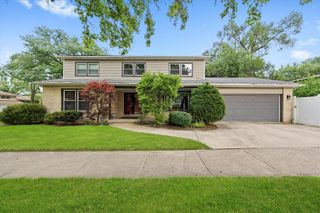 1037 CENTRAL PARK Avenue, Flossmoor, IL 60422
