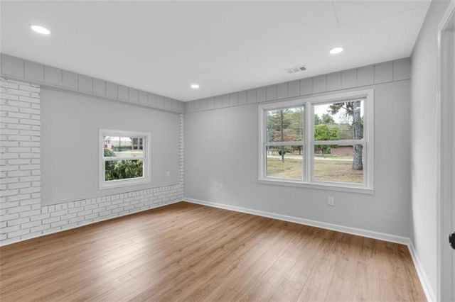 1606 King Road, Riverdale, GA 30296