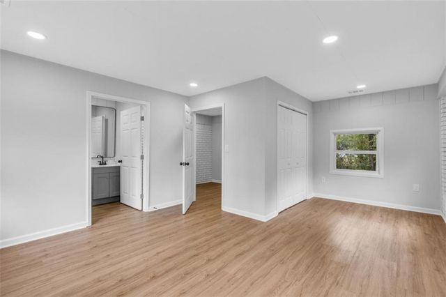 1606 King Road, Riverdale, GA 30296