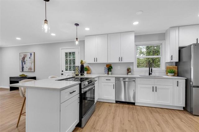 1606 King Road, Riverdale, GA 30296