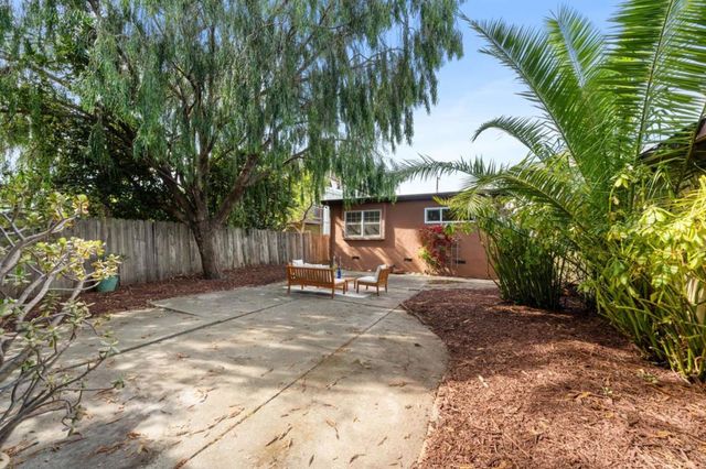 1057 47th Street, Emeryville, CA 94608