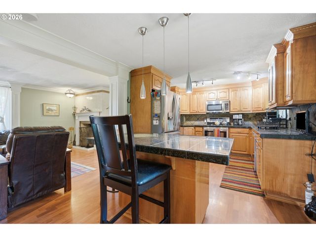 808 Ne 108TH St, Vancouver, WA 98685
