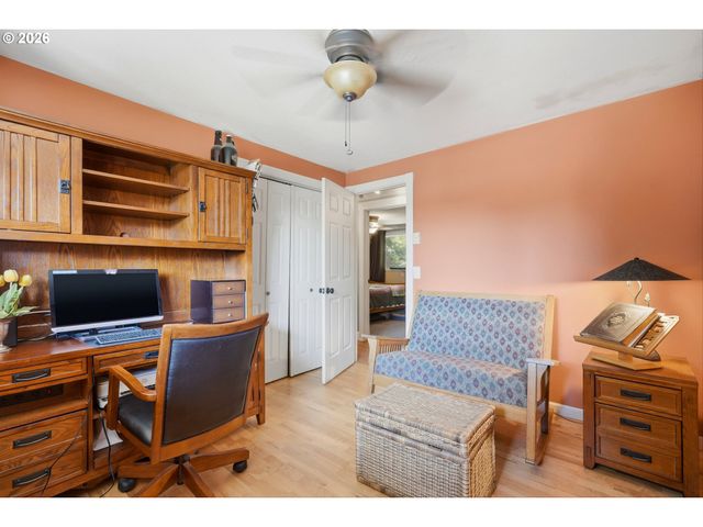 808 Ne 108TH St, Vancouver, WA 98685